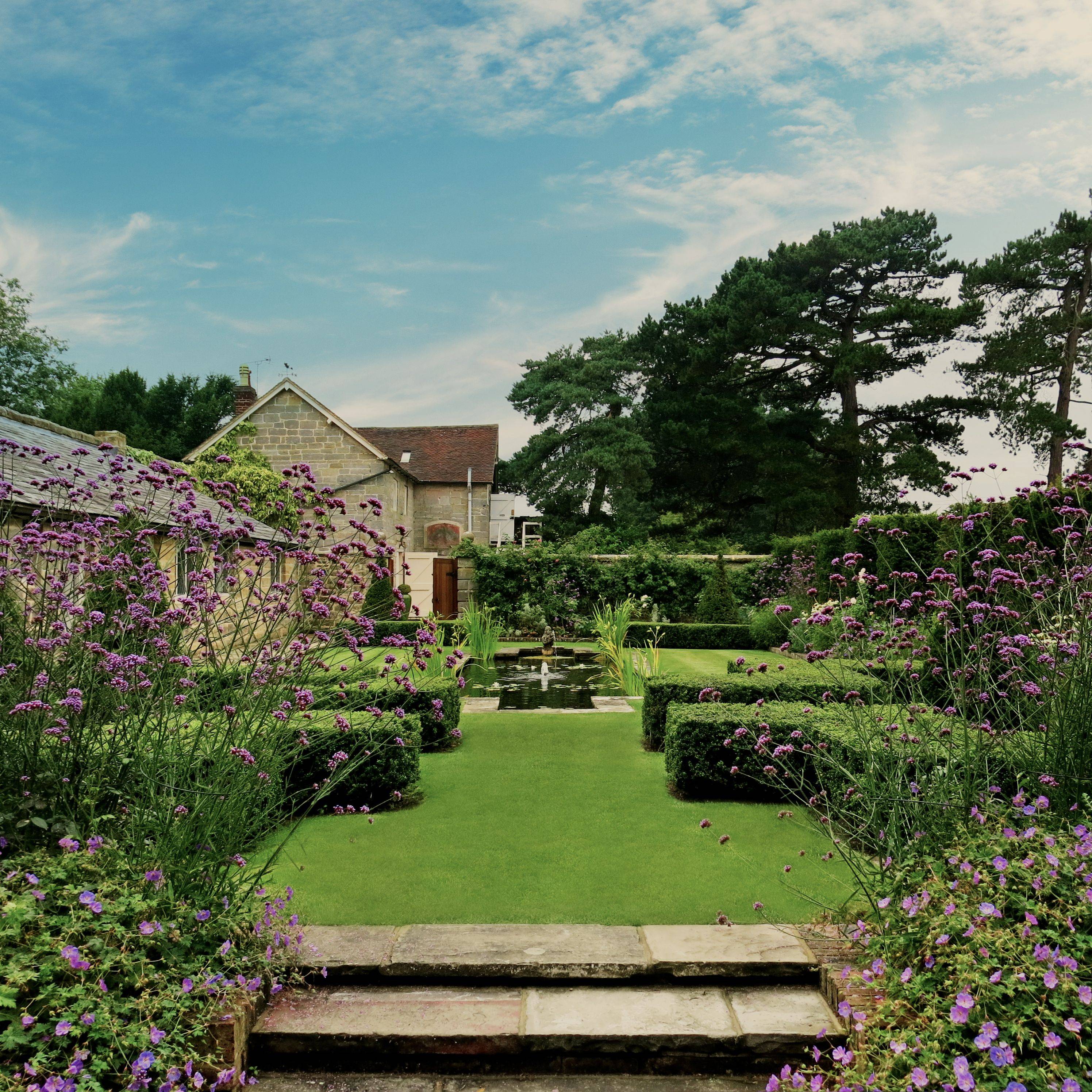 Johnsons Garden Buildings Simon Hastelow