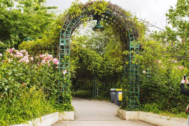 Promenade Plantee Photo