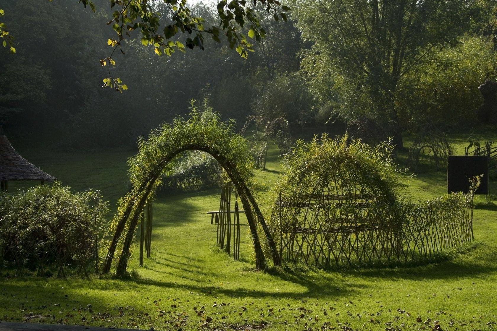Living Outdoor Willow Structures