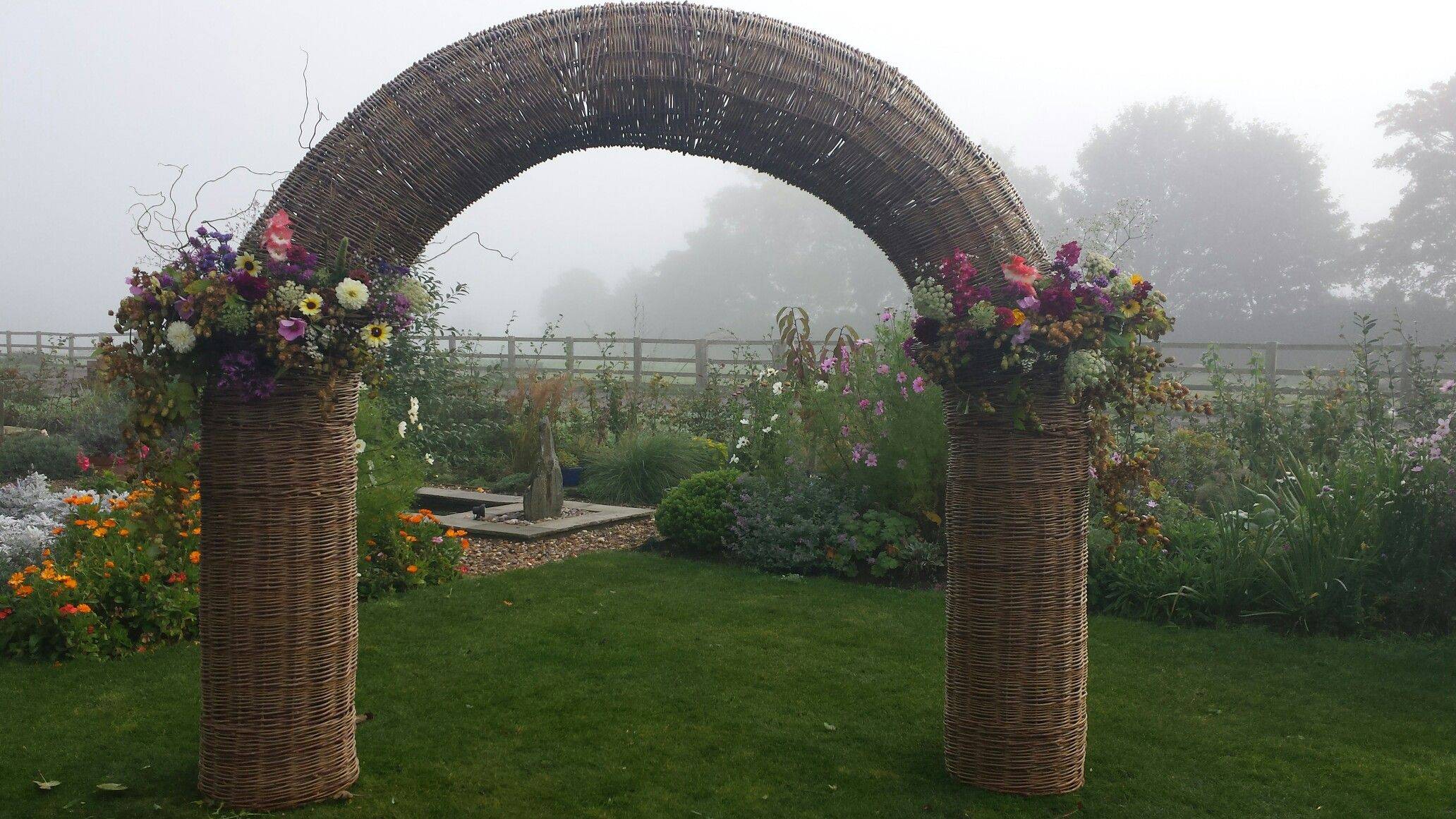Rowlinson Willow Cottage Arch
