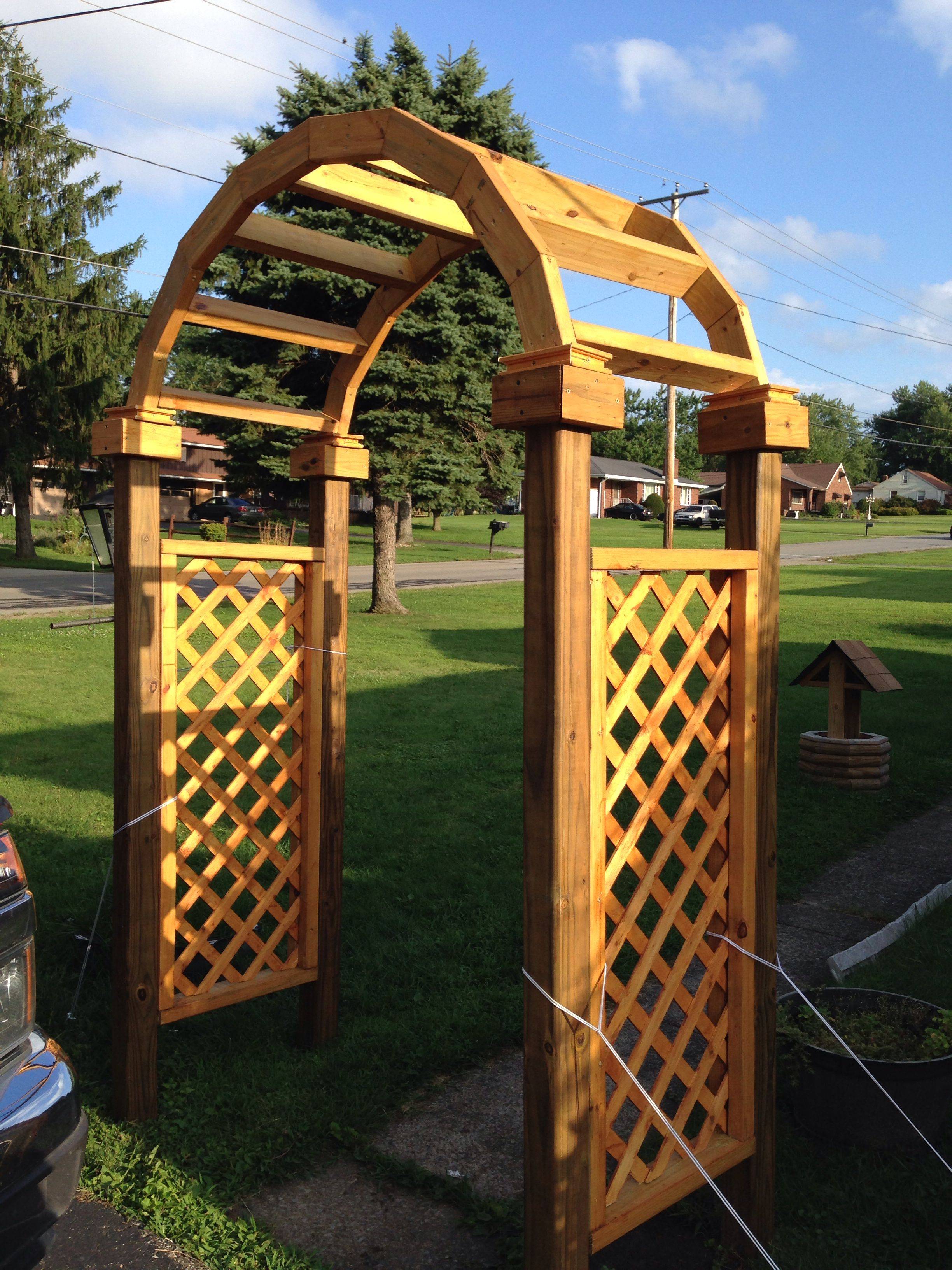 Decorative Metal Garden Trellis