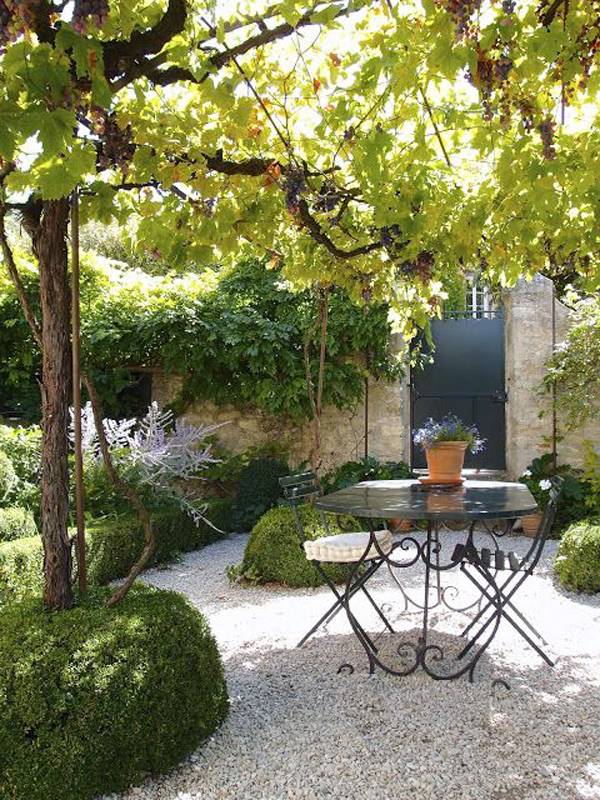 Beautiful And Natural Grape Arbor Ideas