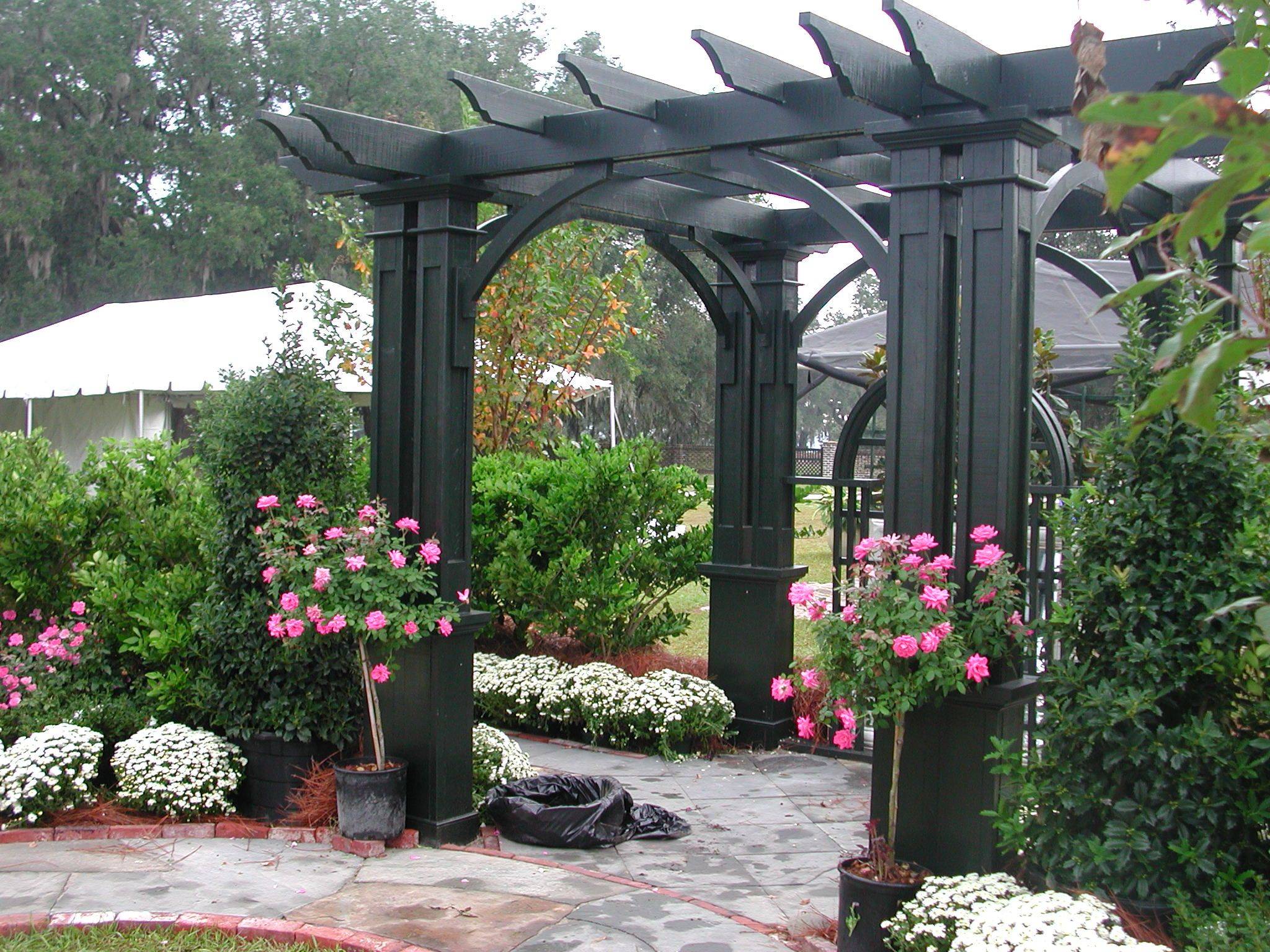 Elegant Solid Narrow Wall Trellis