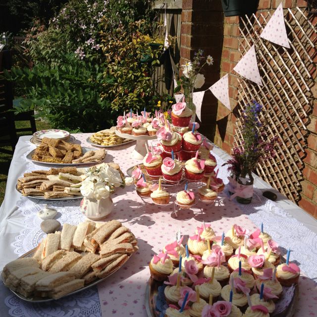 The Garden Tea Time Table