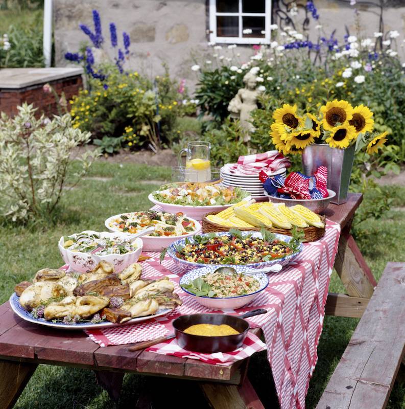 Latest Boho Picnic Table Outfit Ideas