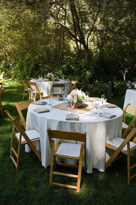 Adorable Backyard Table Ideas