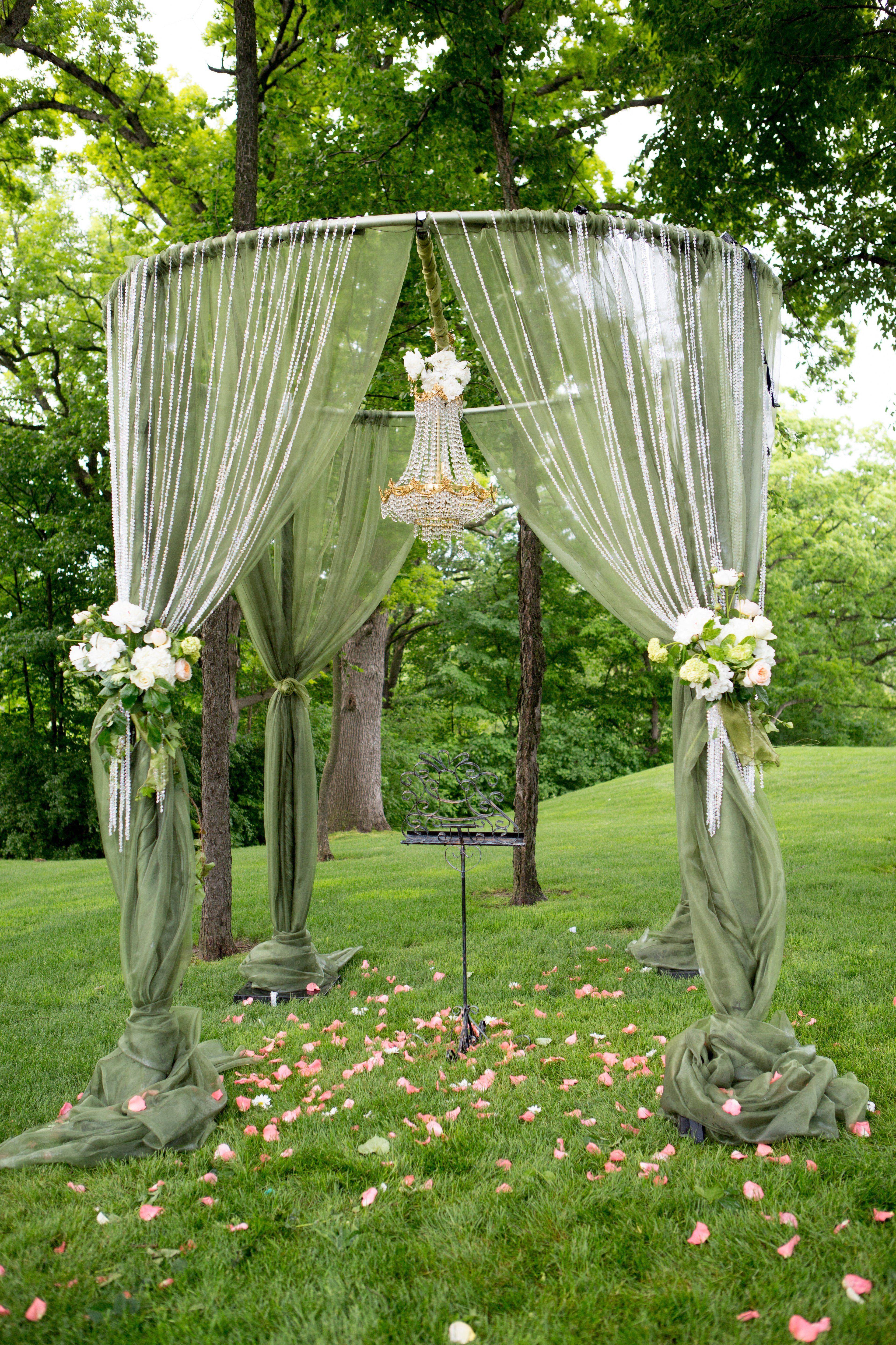 Stunning Wedding Archesaltars