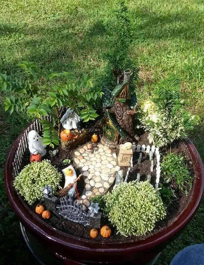 Amazing And Easy Fairy Garden Ideas