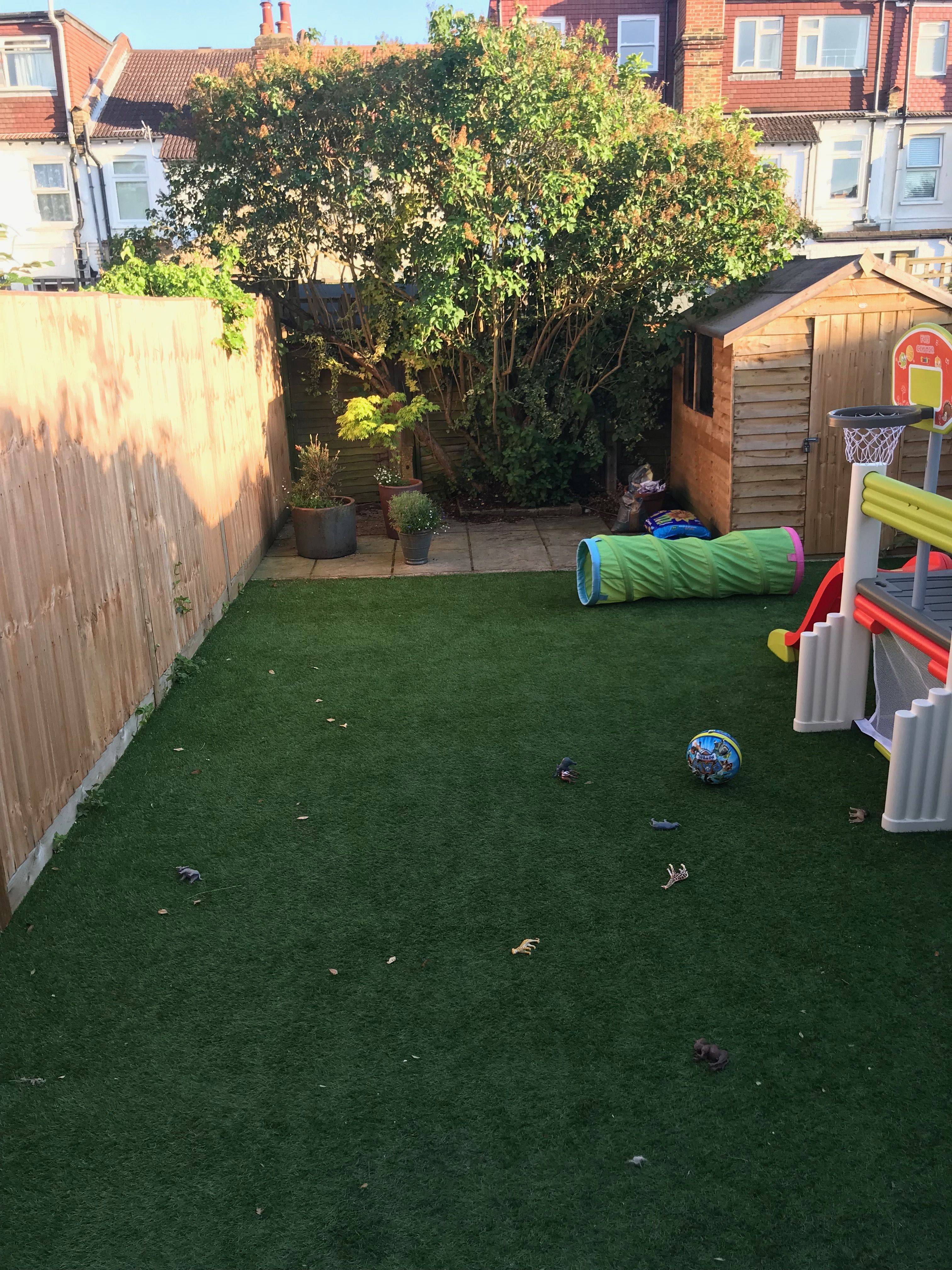 Amazing Backyard Astro Turf Ideas