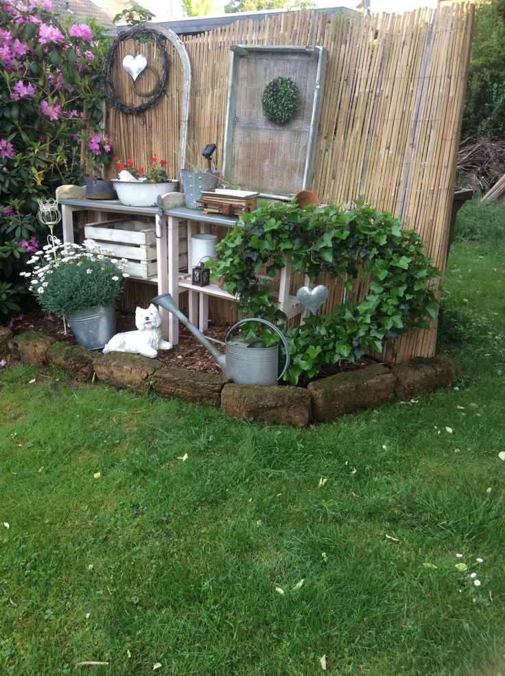 Stunning Recycled Gardening