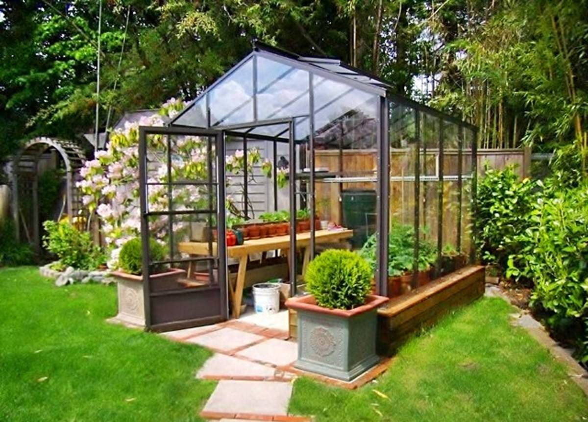 Wonderful Backyard Greenhouse Ideas