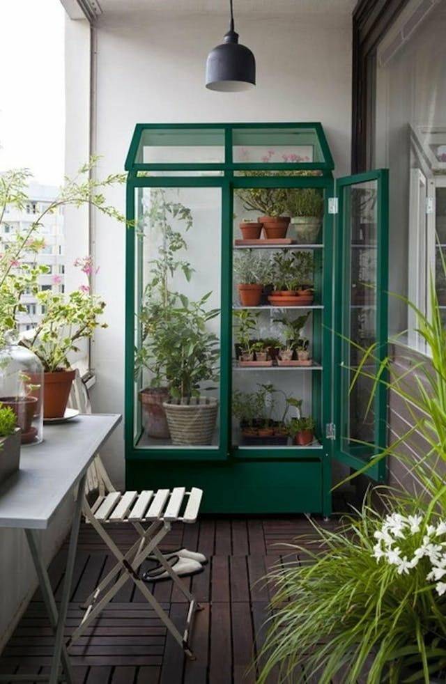 Cute Diy Mini Indoor Greenhouse Design Ideas