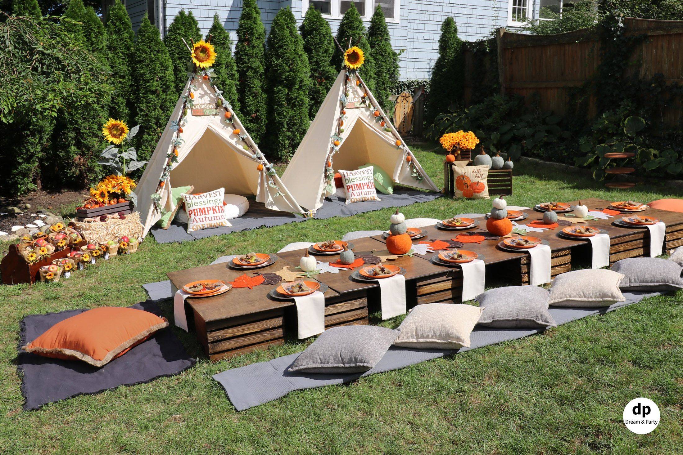These Fun Outdoor Decorations