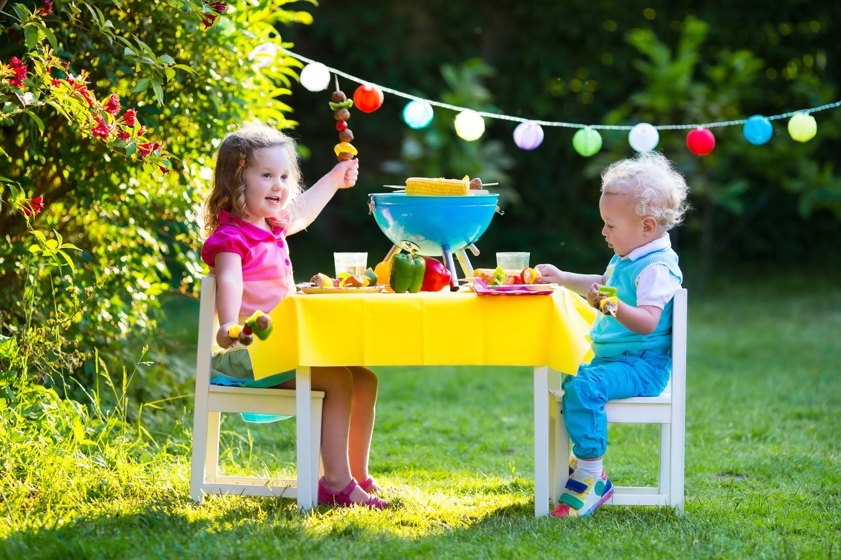 Amazing Outdoor Summer Party Decorations Ideas