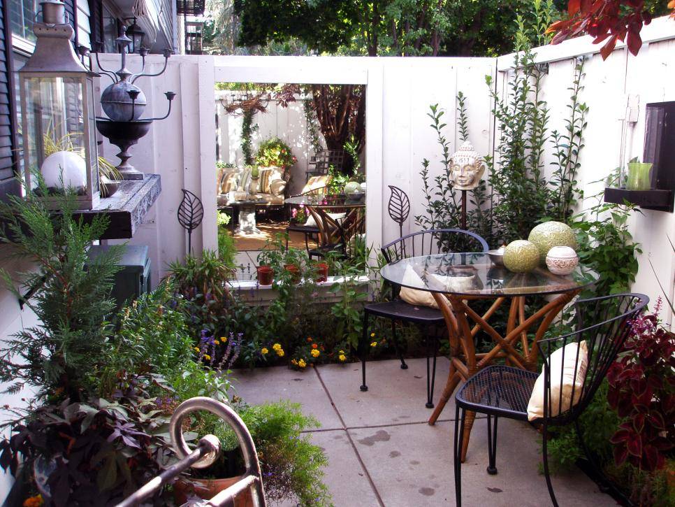Romantic Backyard Patio Design Ideas