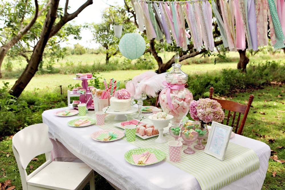 Trendy Spring Party Ideas