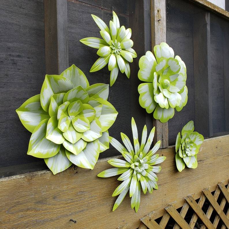 Privacy Fence Decoration
