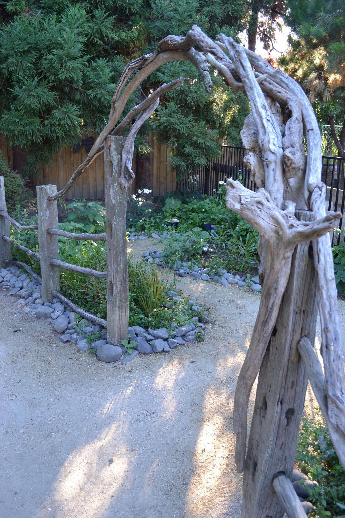Stunning Stone Moon Gate Home Design Garden Gate Design