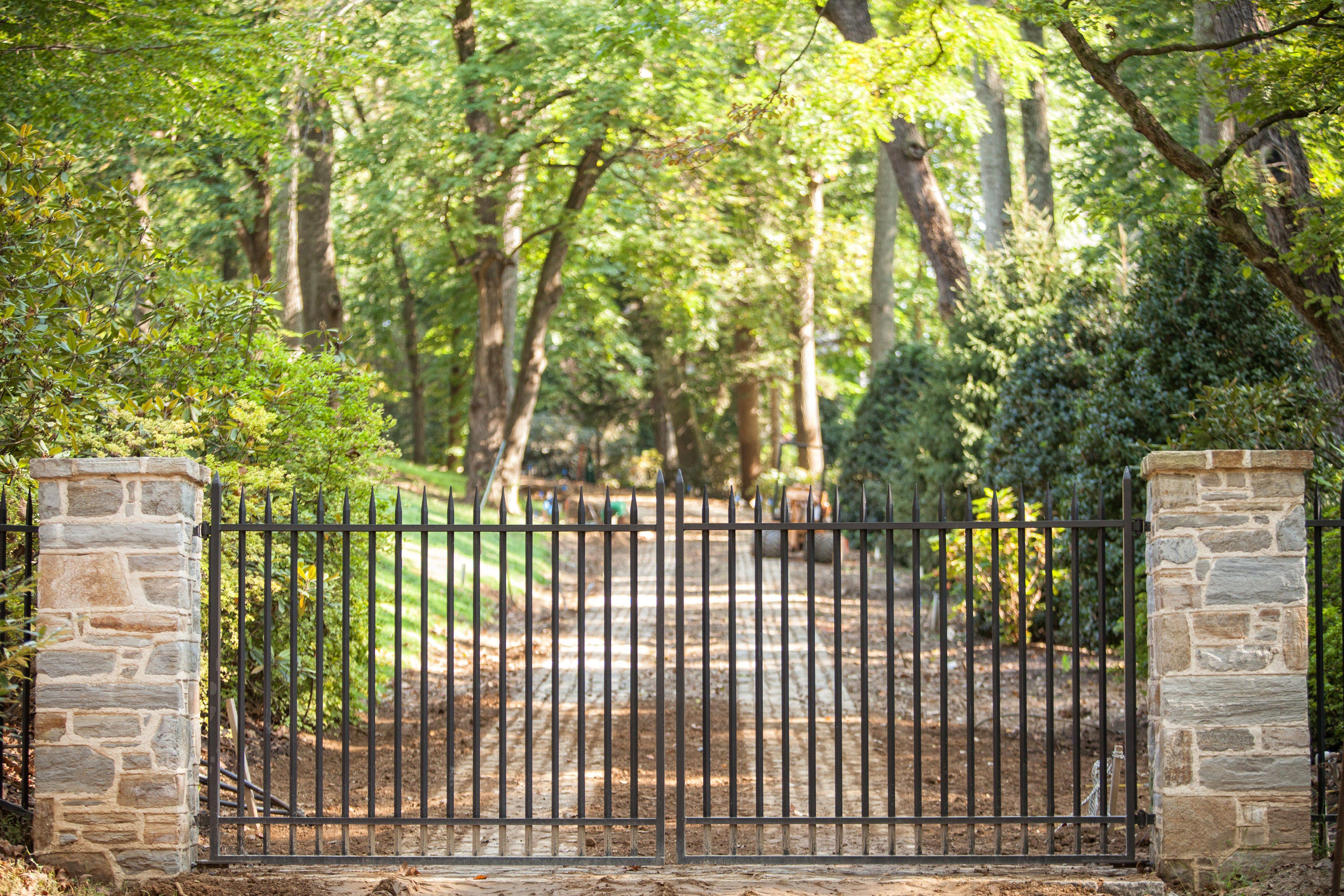 Decorative Arched Bar Security Gate Garden Gates