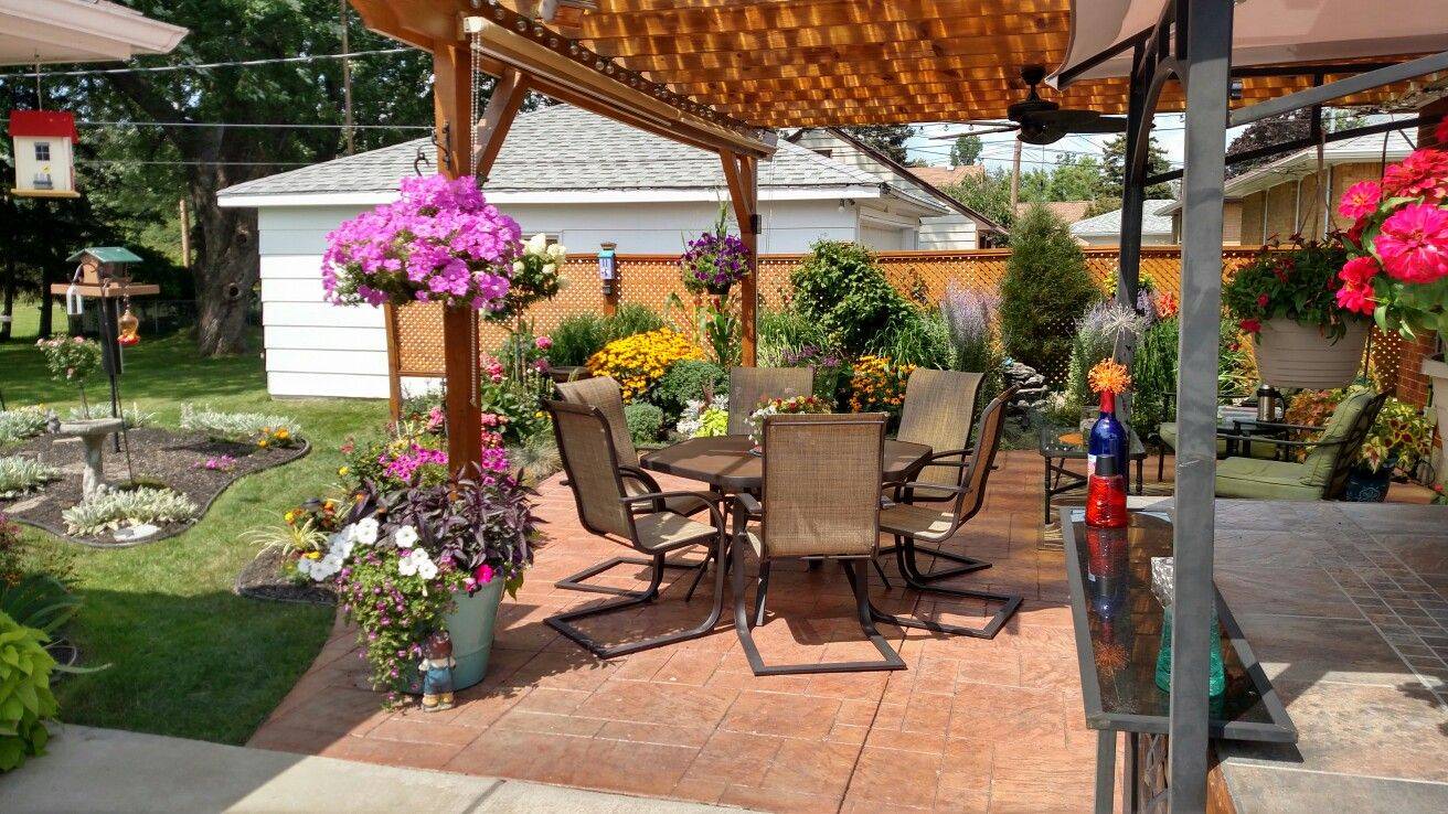 Garden Structure And Summer House