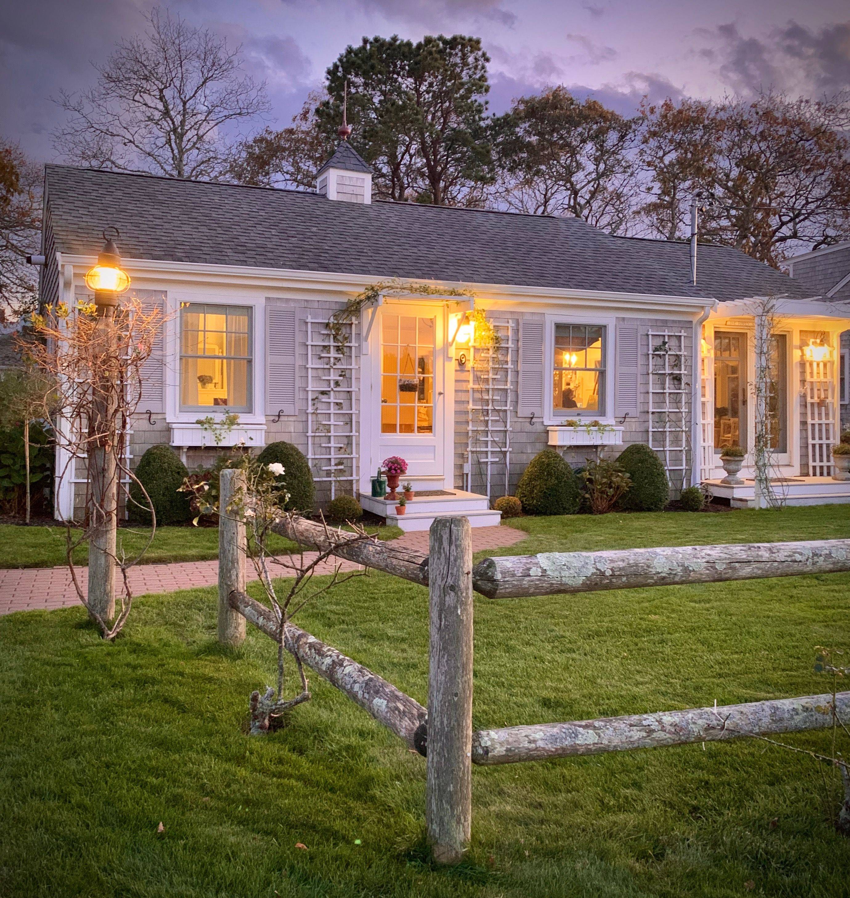 Pine Leafshaped Trellis