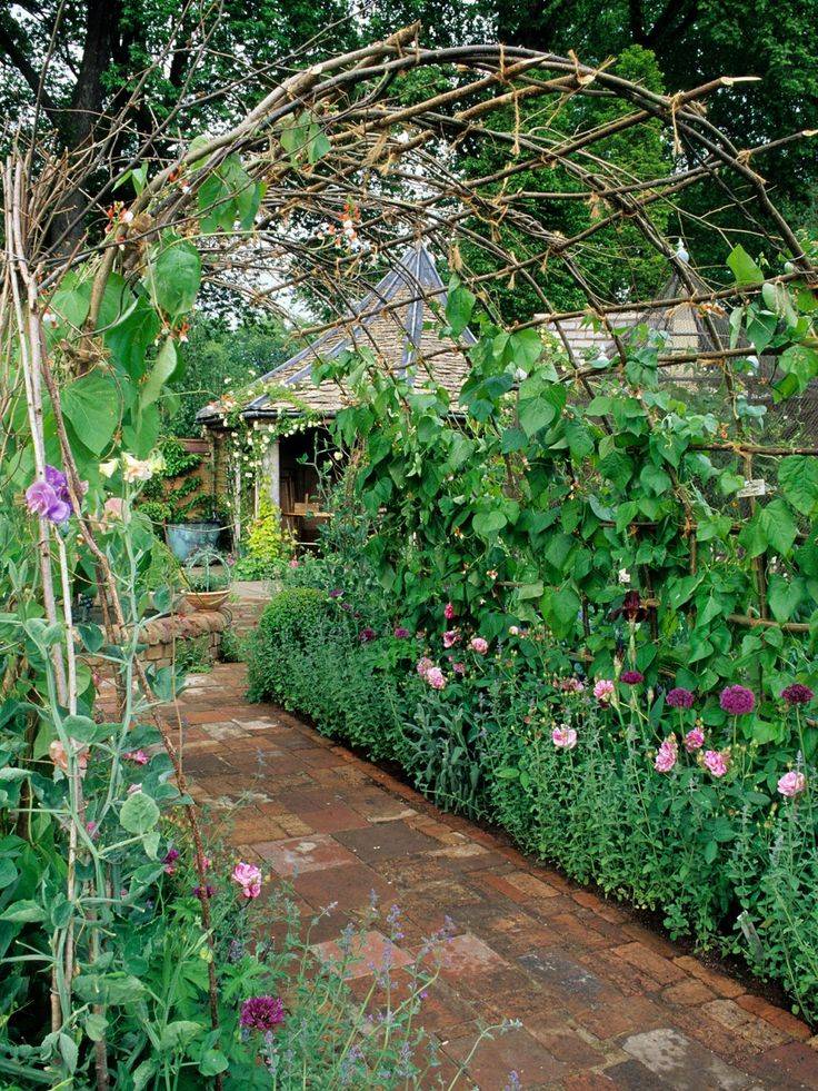 Unique And Varied Garden Designs