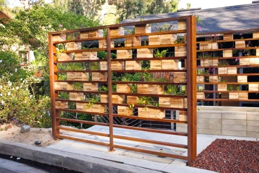 Simply Beautiful Low Budget Privacy Screens