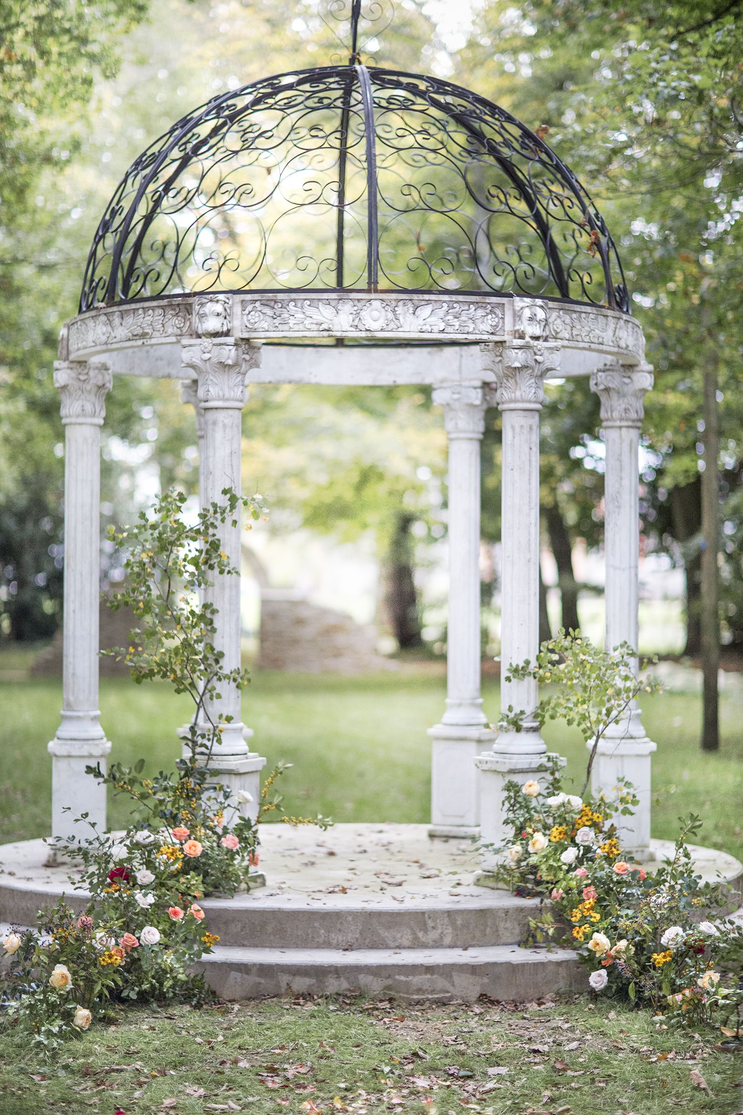 Shabby Chic Wrought Iron Garden Gazebo Decoration Garden Gazebo