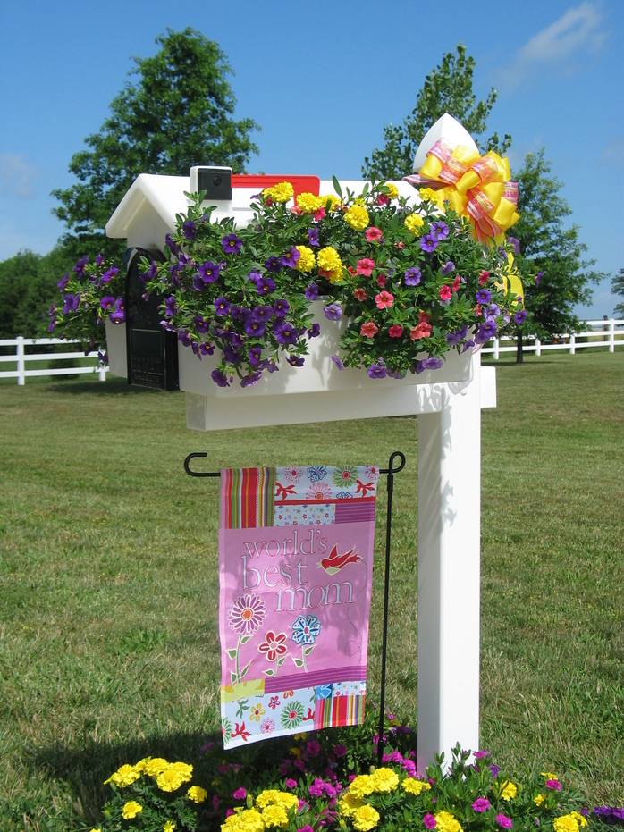 Best Mailbox Landscaping Ideas