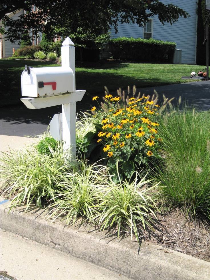 17 Mailbox Flower Planter Garden Ideas Worth a Look SharonSable