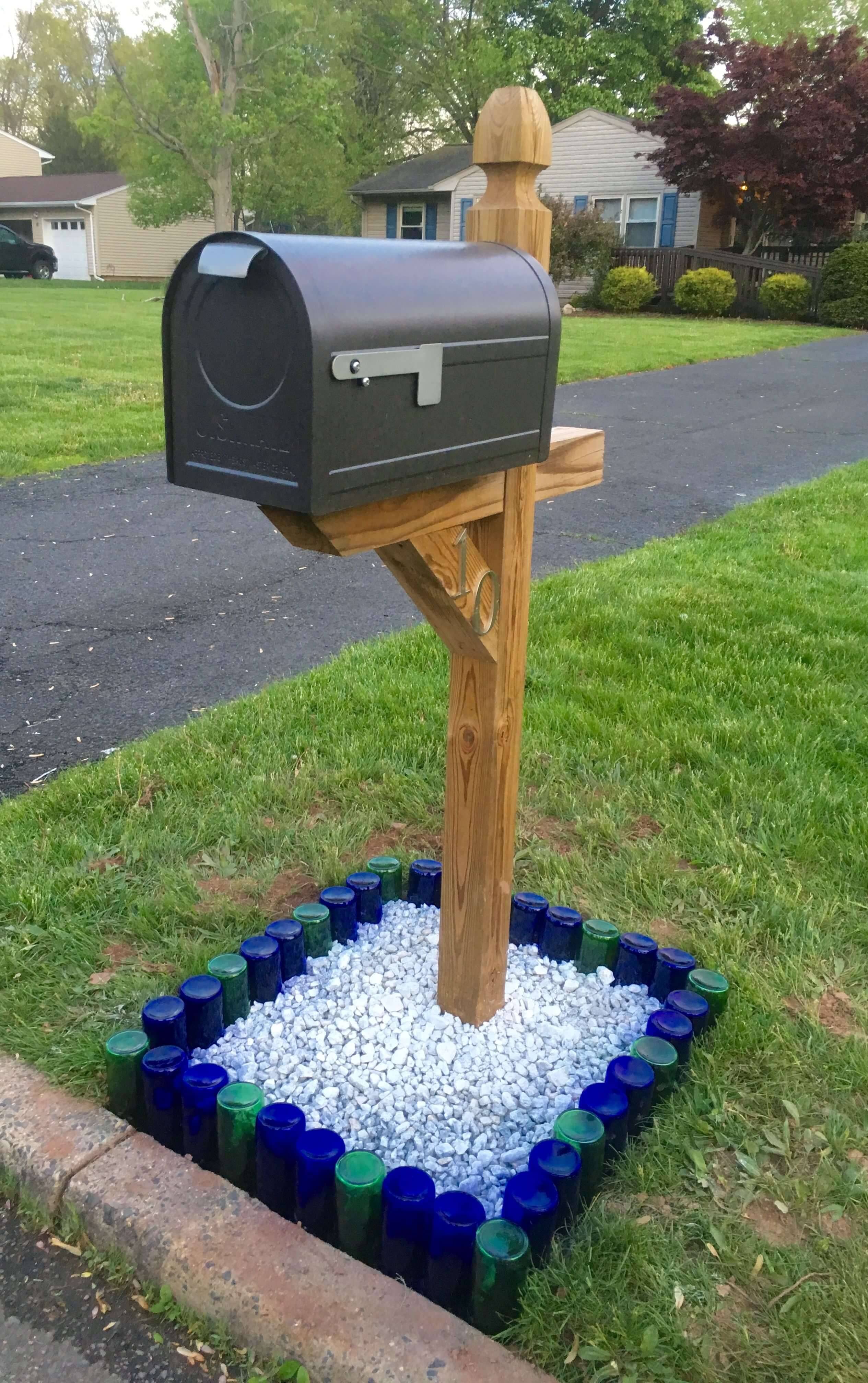 Mulch Landscaping Ideas Mailbox