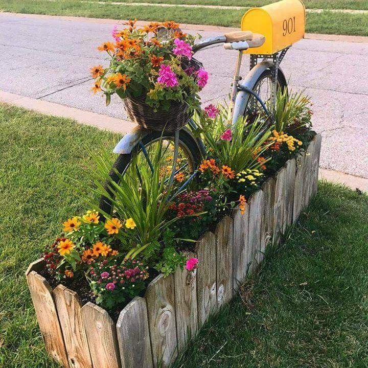 Mailbox Planter