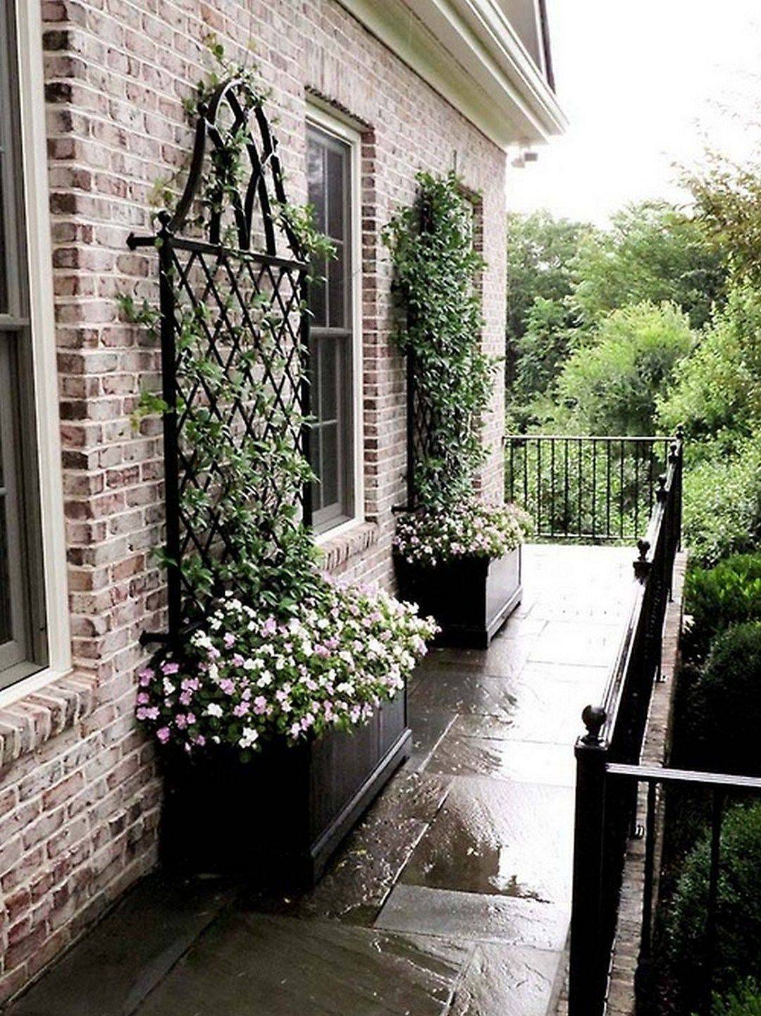Fabulous And Welcoming Front Porch Garden Ideas