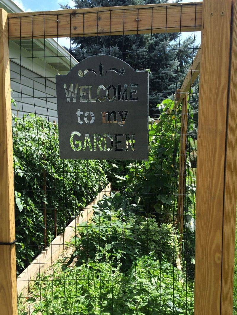 Hand Painted Slate Welcome Sign
