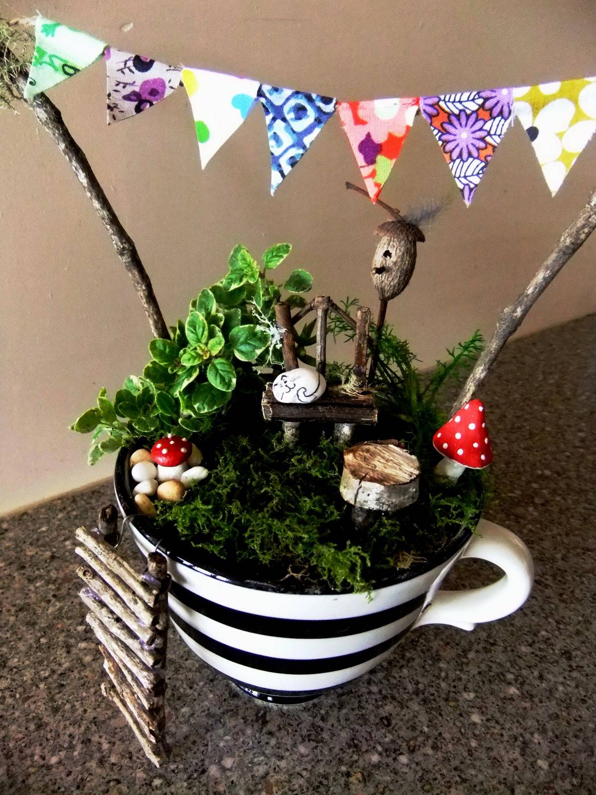 24 Teacup Garden Ideas You Cannot Miss SharonSable