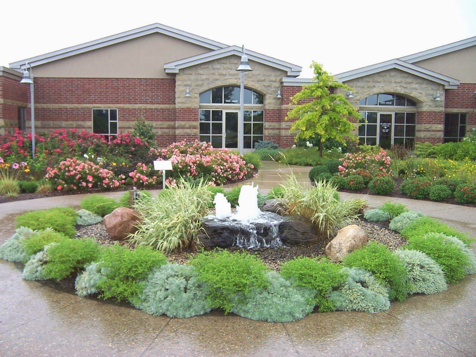 Cute Front Yard Courtyard Landscaping Ideas Abchomy Courtyard