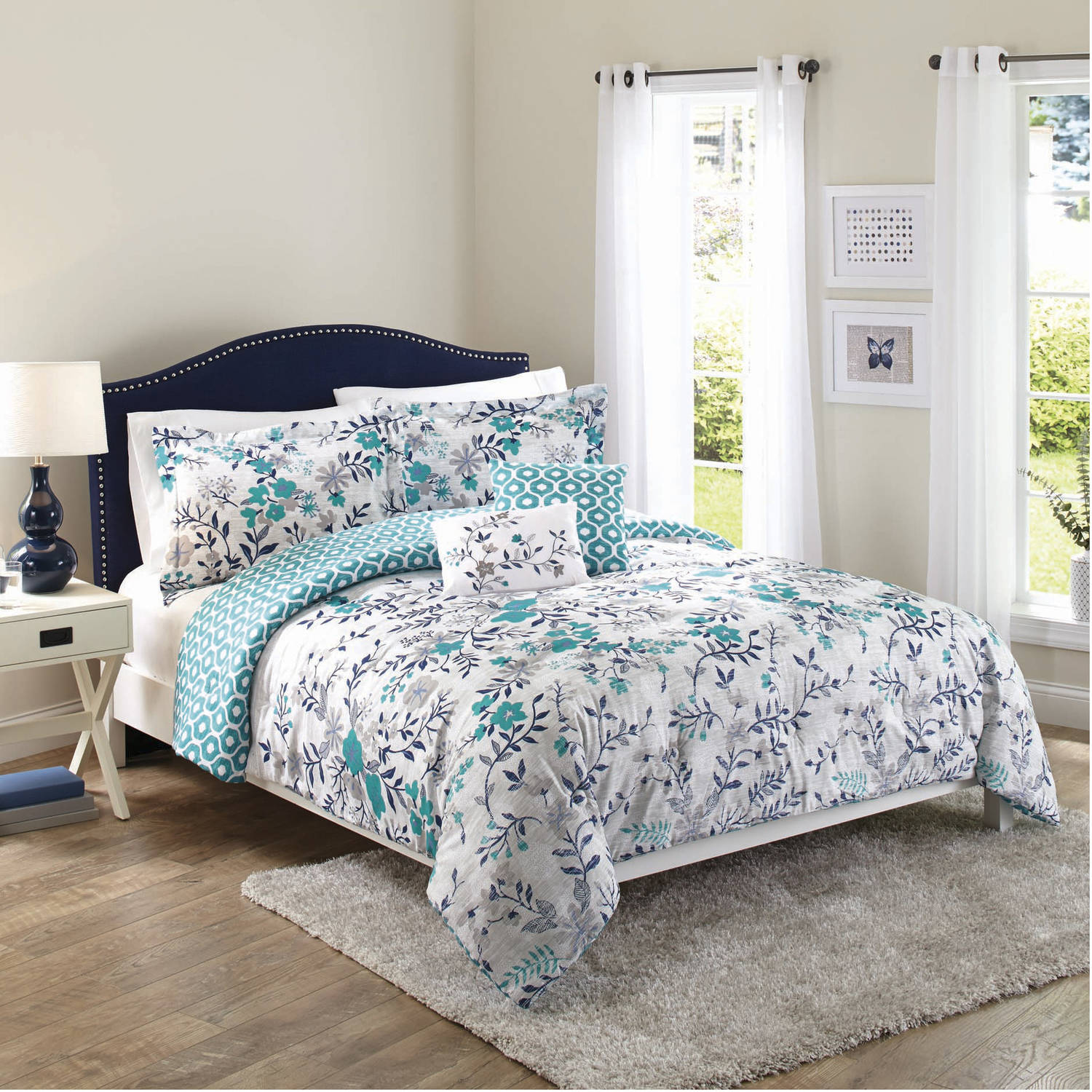 Silver Script Piece Comforter Set