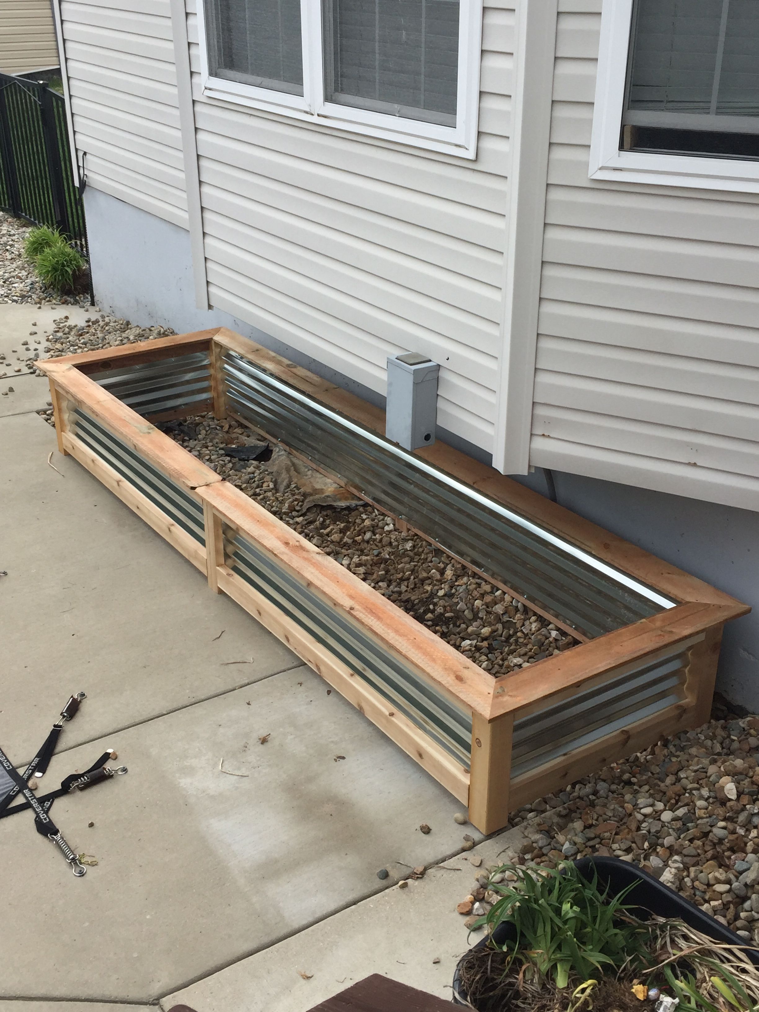Metal Edge Raised Garden Bed