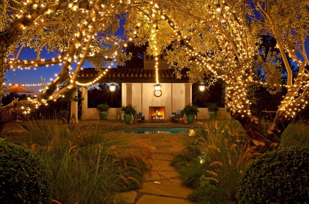 Hanging Outdoor Cafe Lights