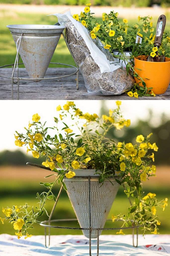 Vintage Colander Balcony Decoration