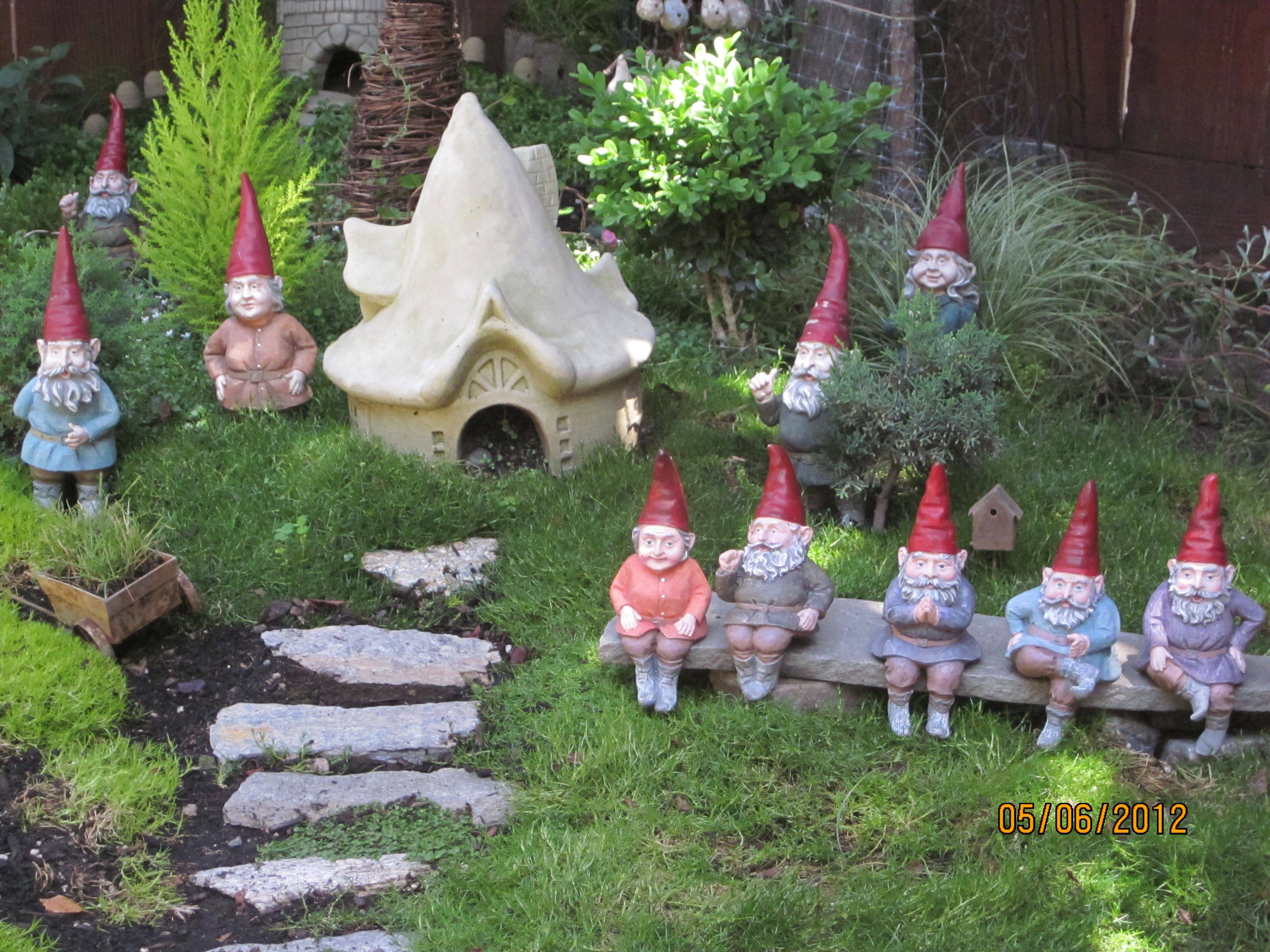 Gnome Land Decor Garden Sculpture