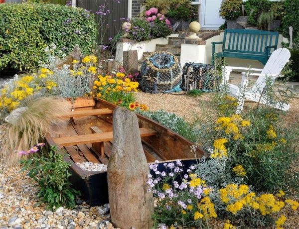 Small Raised Corner Deck