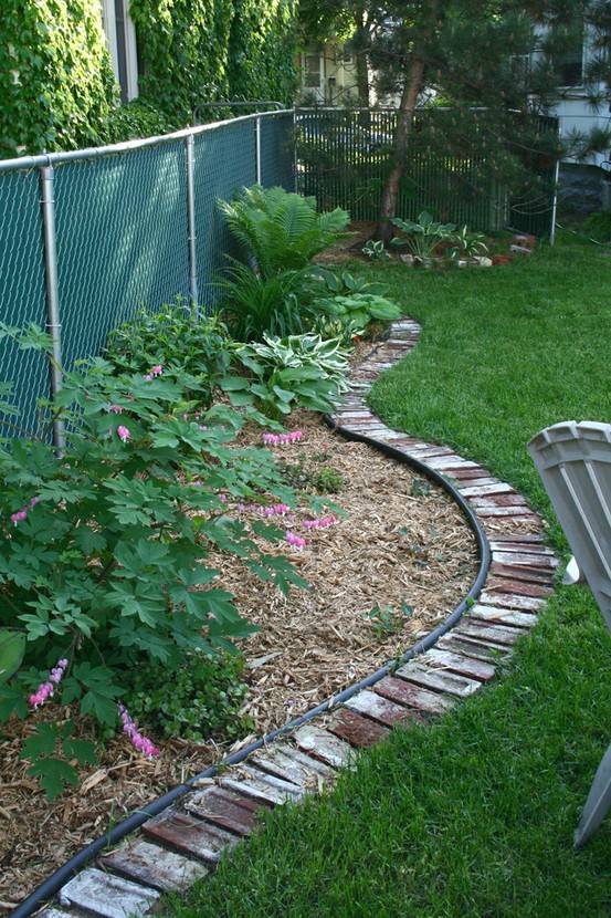 Paint Pallet Garden Edging Creative Garden Bed