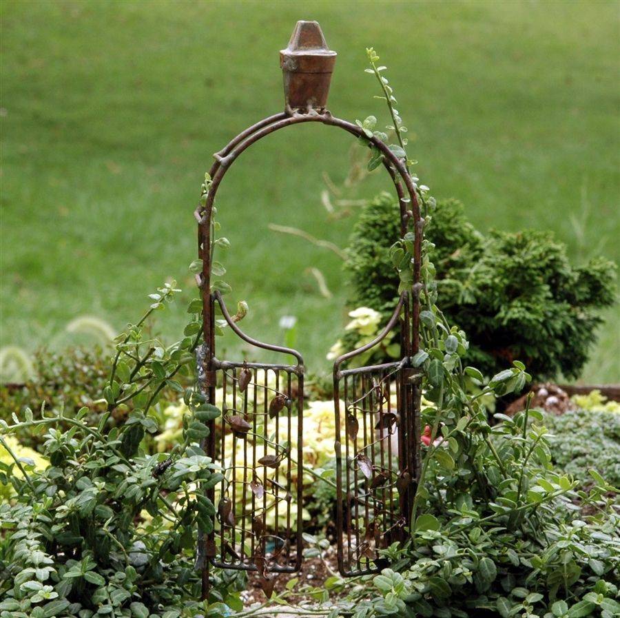 Adorable Fairy Garden Ideas