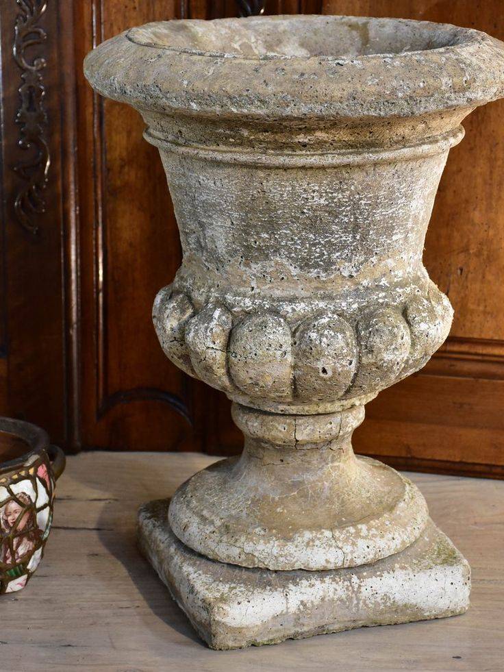 Antique Style Distressed Garden Urn Planter