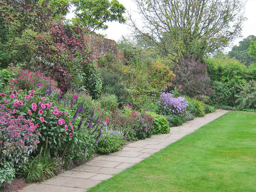 Summer Flower Garden Border Ideas