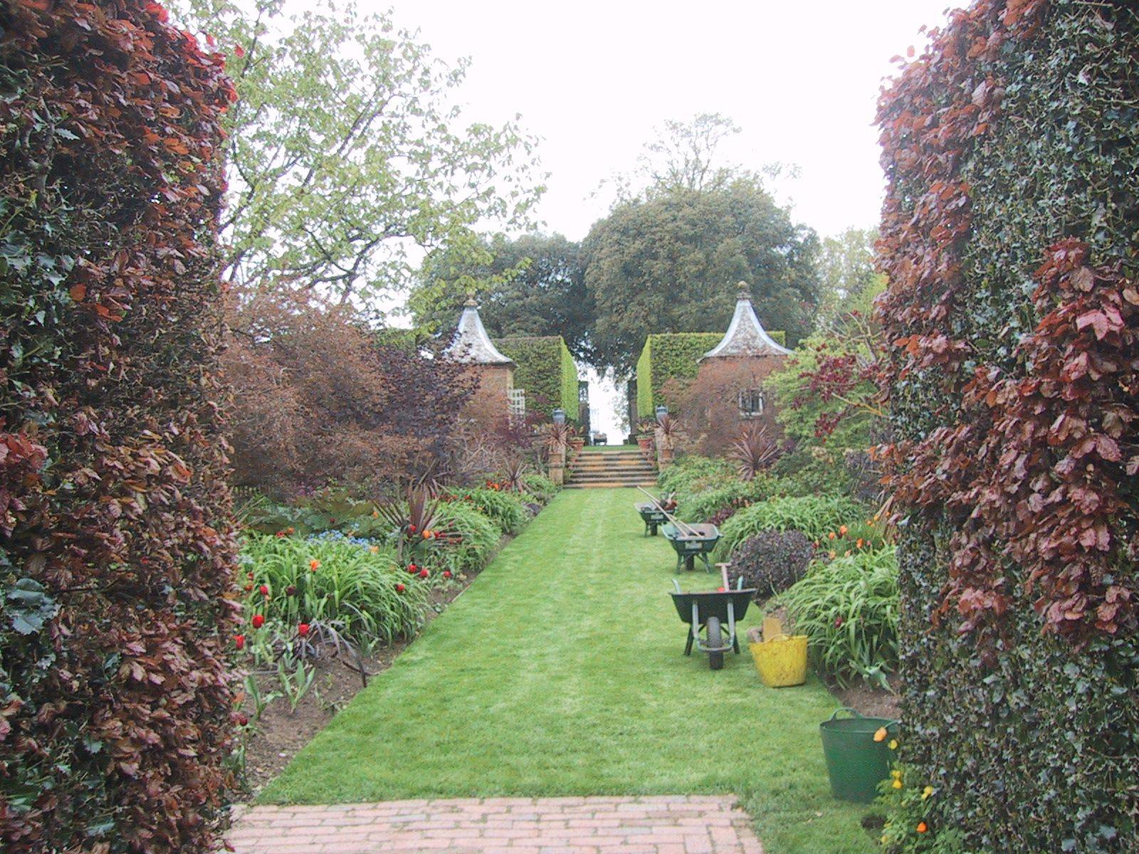 The Cotswolds Gardenista