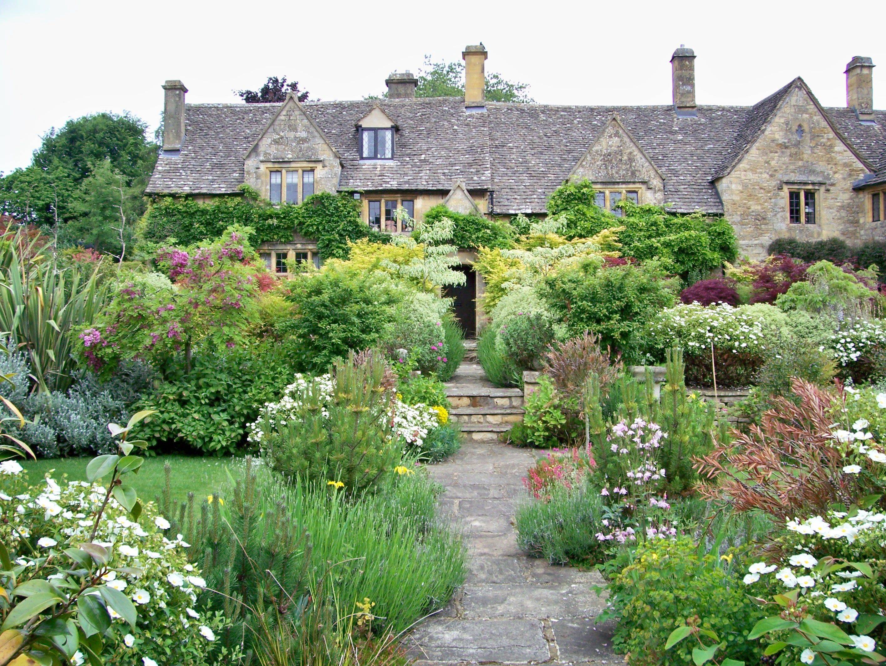 This Garden Is Fighting Climate Change: Meet Kew'S Carbon Garden - fklhxd9