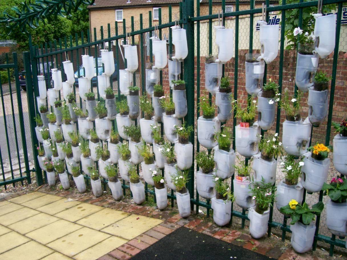 Diy Vertical Garden Plastic Bottles