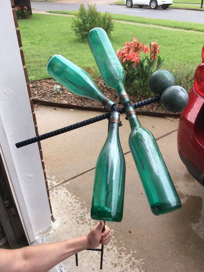 Brilliant Diy Vertical Garden Plastic Bottles